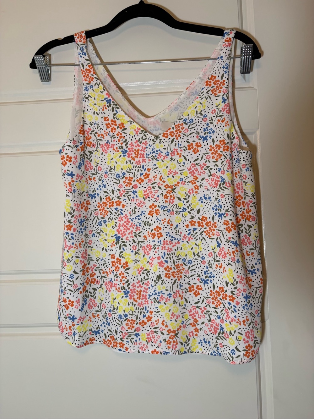 LOFT White Floral V‑Neck Camisole with Pink Orange Yellow Blue Accents